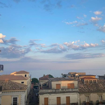 Emerella Guest House Siderno Beach エクステリア 写真