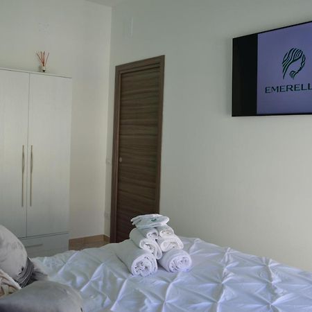 Emerella Guest House Siderno Beach エクステリア 写真
