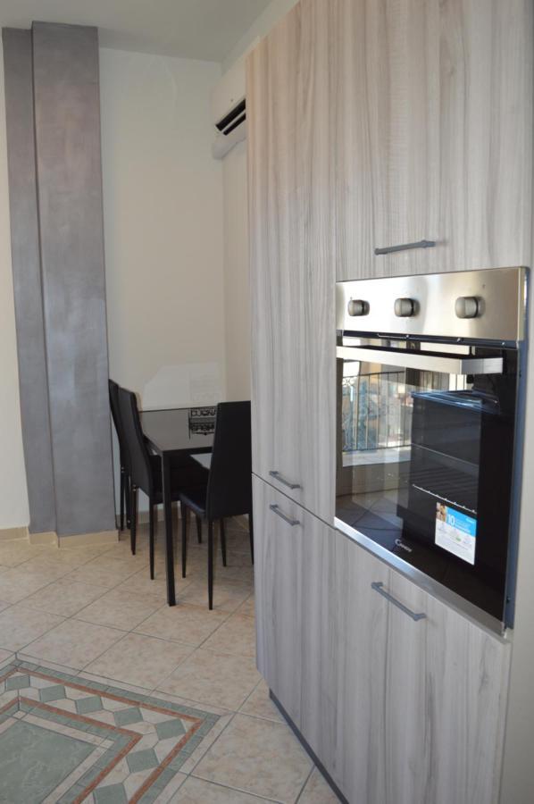 Emerella Guest House Siderno Beach エクステリア 写真