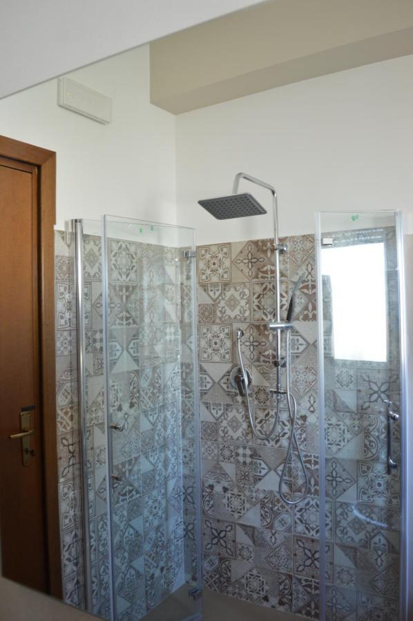 Emerella Guest House Siderno Beach エクステリア 写真