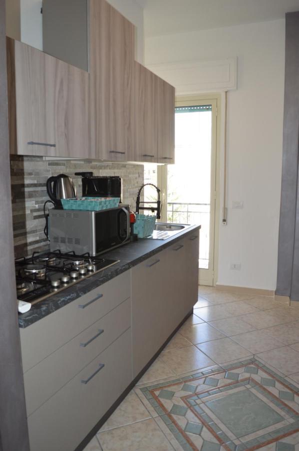 Emerella Guest House Siderno Beach エクステリア 写真