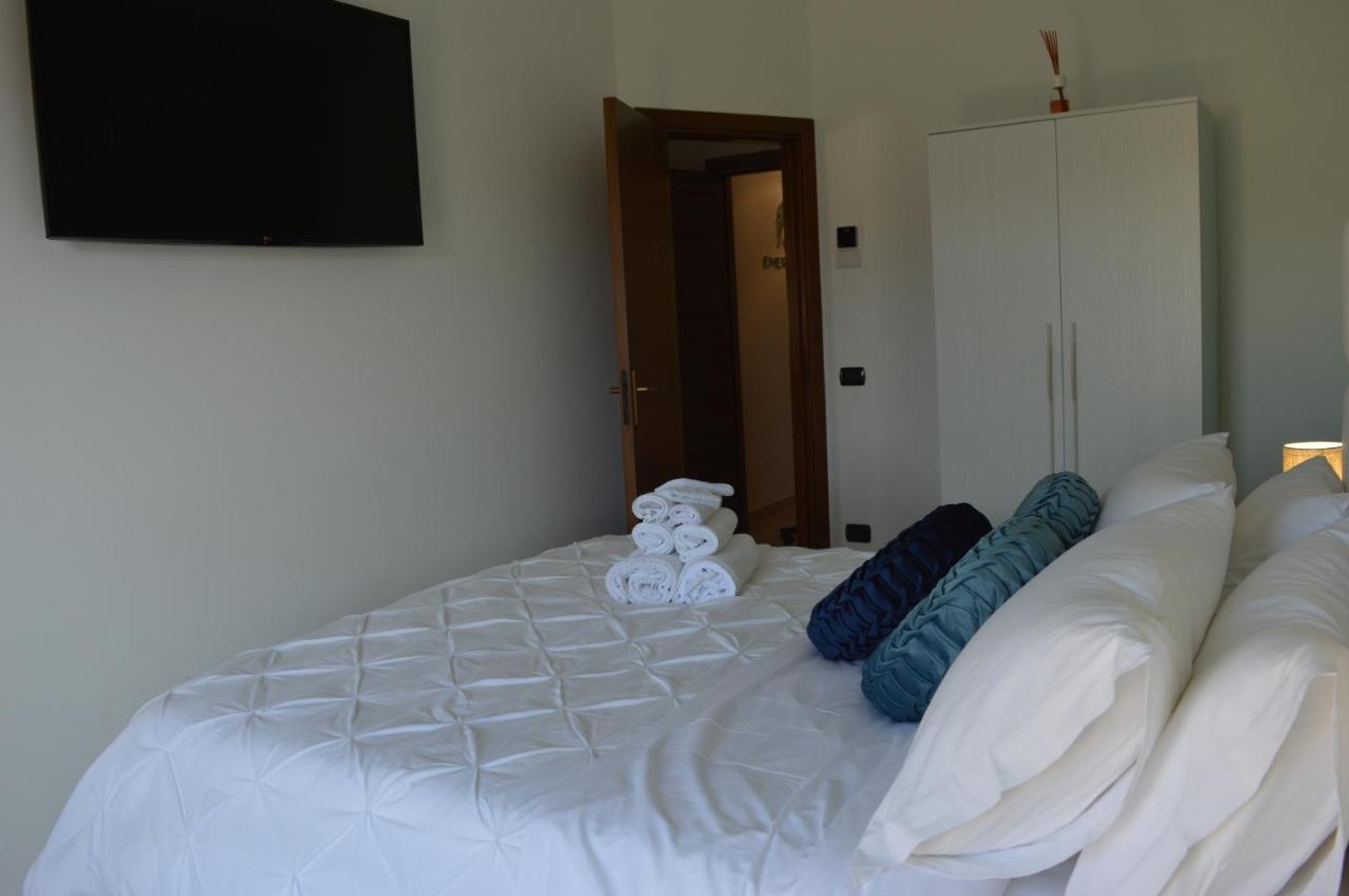 Emerella Guest House Siderno Beach エクステリア 写真