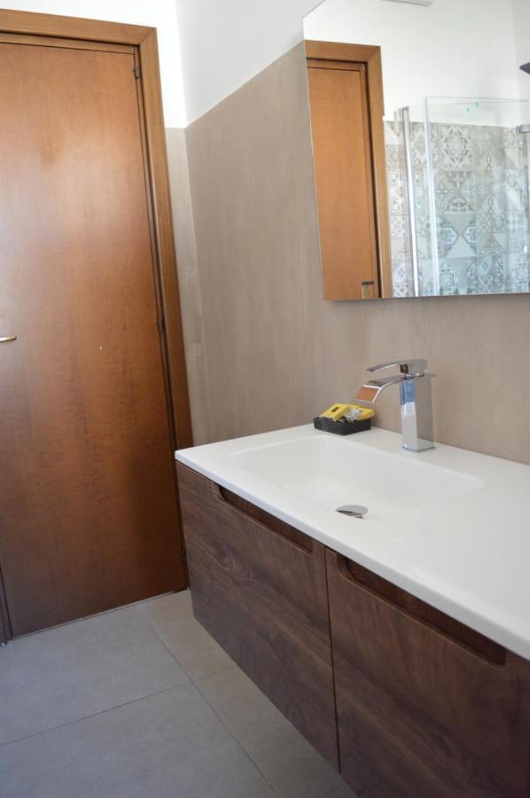 Emerella Guest House Siderno Beach エクステリア 写真